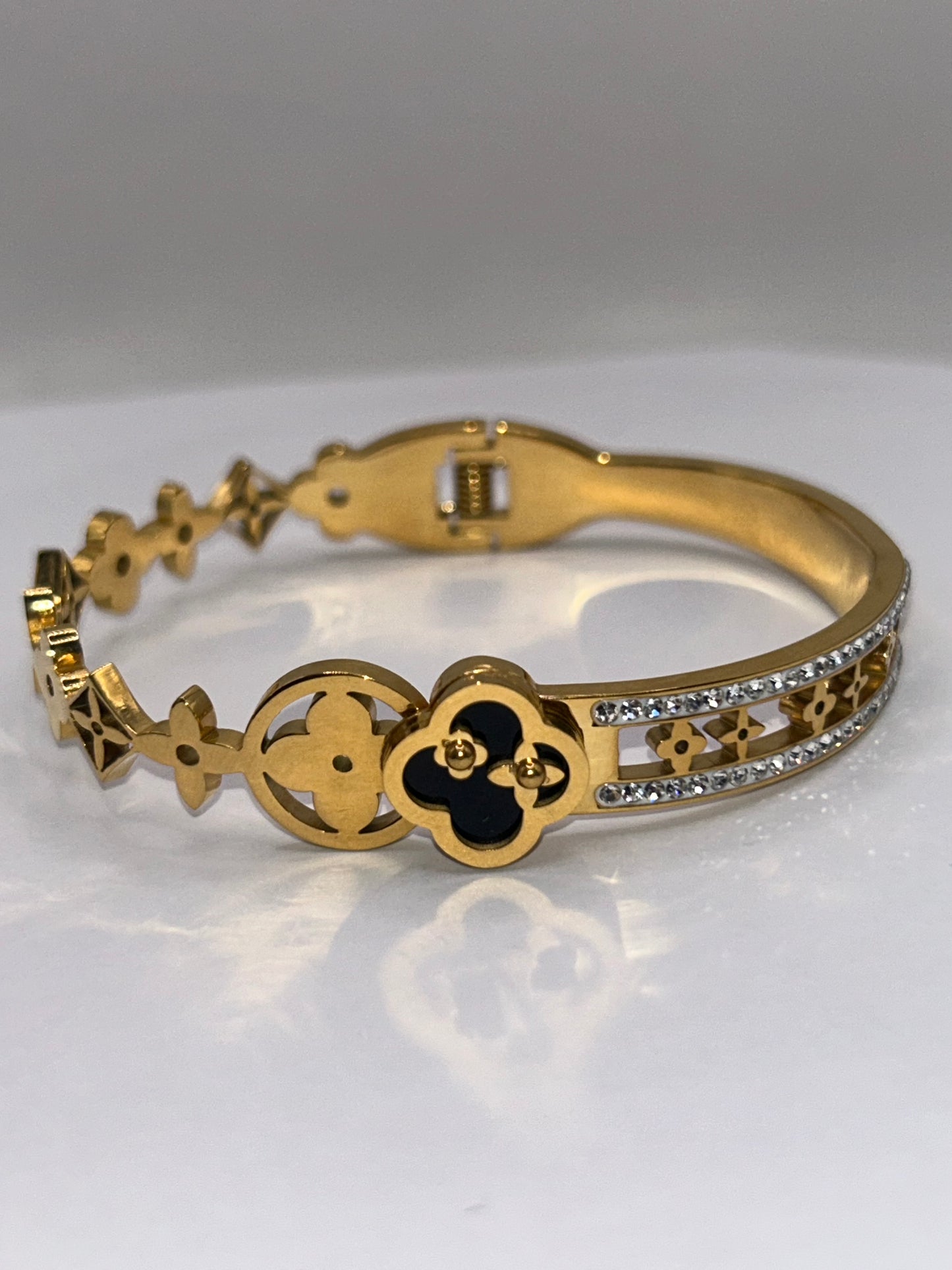 Four Leaf Clover Charm Zirconia Bracelet Stainless Steel