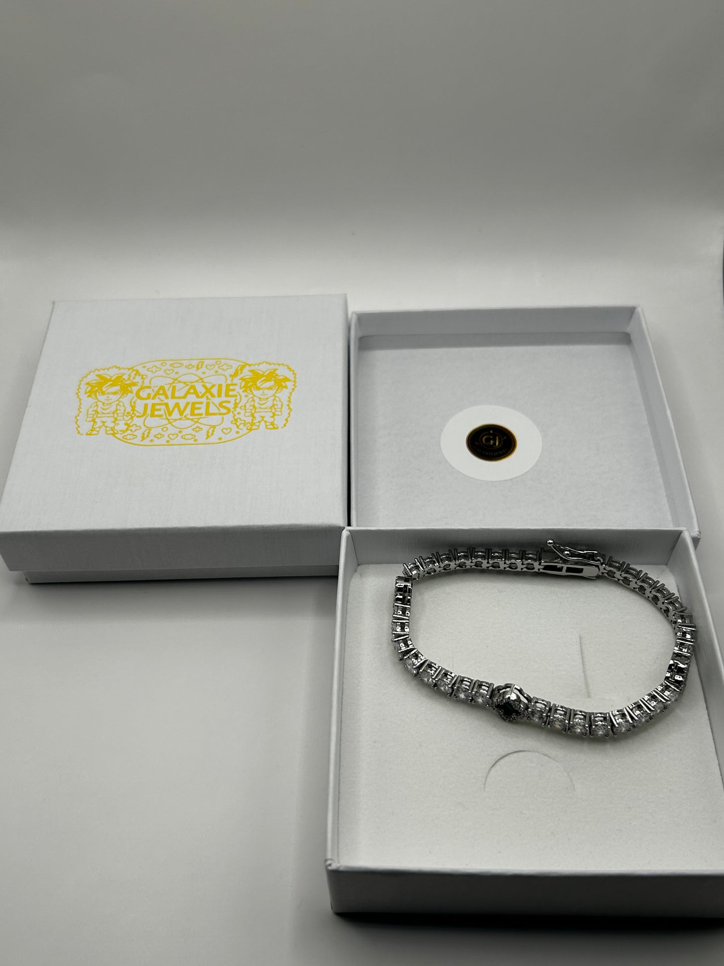 Green dial Four Leaf Clover 8mm 7inch Zircon and Rhodium Plated Tennis Bracelet
