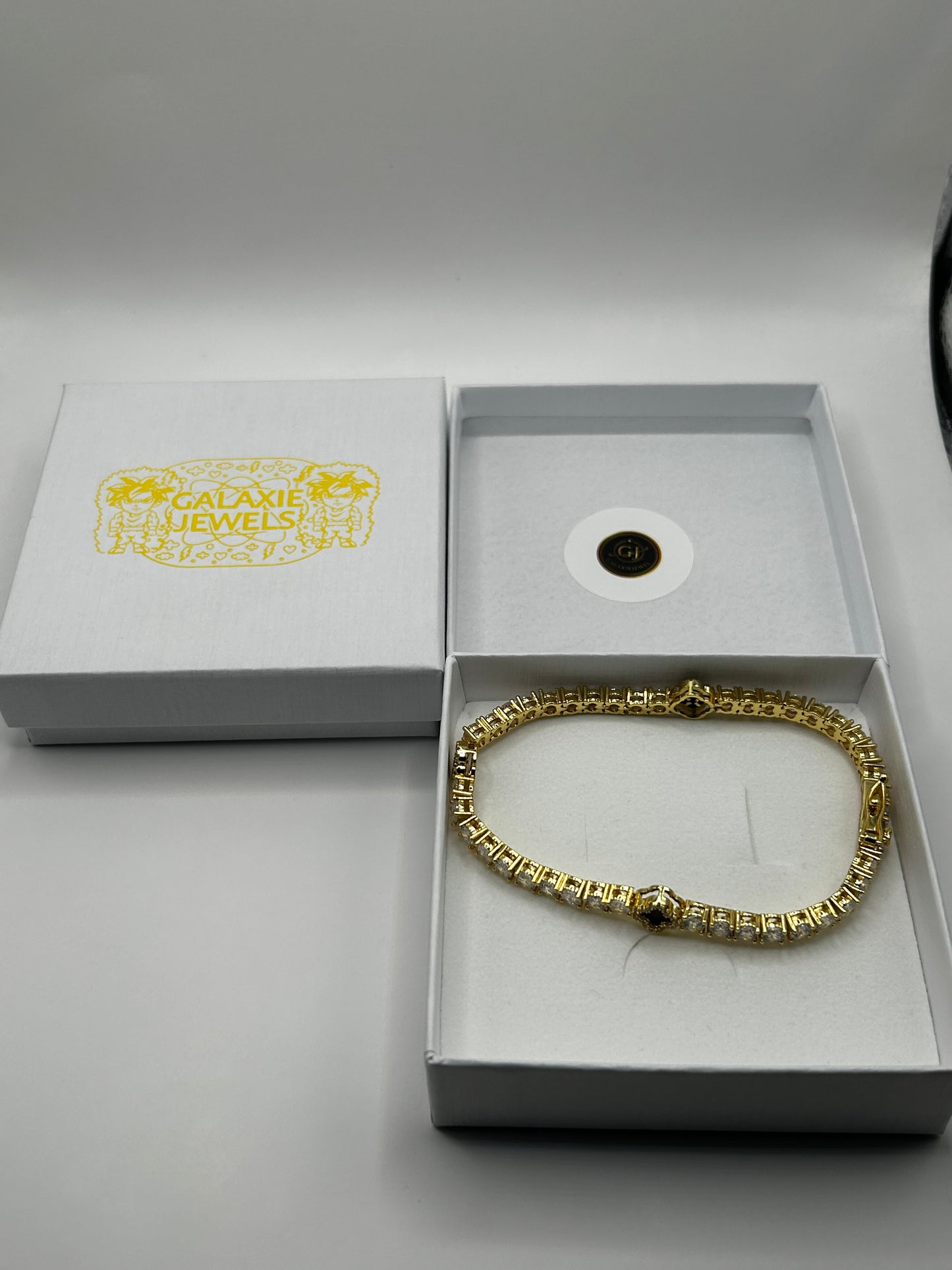 8mm 8inch Four Leaf Clover Zircon and Rhodium Plated Tennis Bracelet