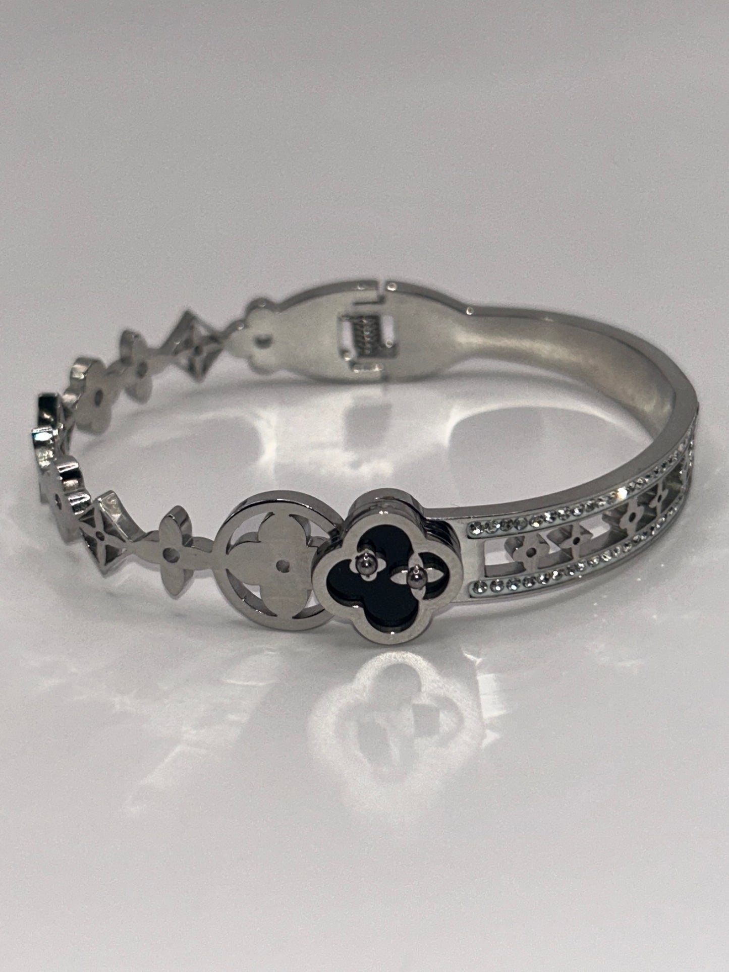 Four Leaf Clover Cleef Silver Cubic Zirconia Stainless Steel Bracelet